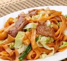 鸭腿炒河粉