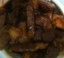 Fried Tofu with Braised Pork