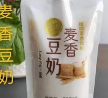 Wheat-Scented Soy Milk