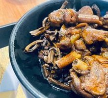 Braised Duck with Tea Tree Mushroom