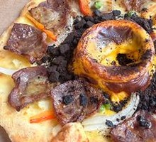 Korean Pear Sauce Pork Pizza