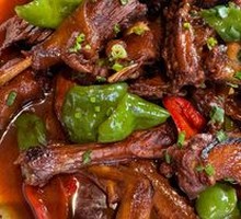 Braised麻Duck in Brown Sauce