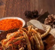 Sizzling Crispy Chicken Hand