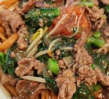 Stir-fried Beef with Rice Noodles
