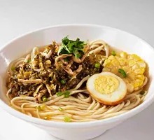 Pickled Cabbage and Pork Noodles