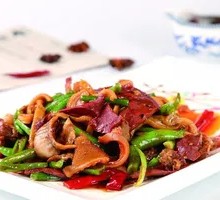 Green Garlic Stir-Fried Lamb