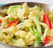 Spicy Stir-Fried Organic Cauliflower