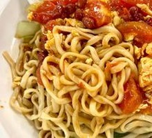 Tomato and Egg Fried Noodles