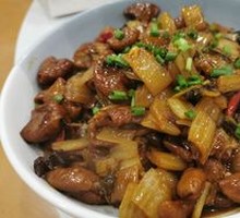 Pickled Cabbage and Pig Intestines