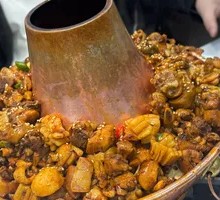 Pig Trotter and Chicken Pot