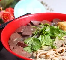 Duck Blood and Vermicelli Soup