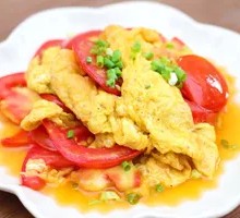 Tomato and Egg Stir-Fry