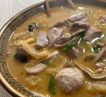 Three Delicacies Pig's Trotter Noodles