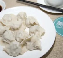 Fresh Pork Dumplings with Chinese Cabbage