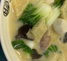 Six Fresh Pig's Intestine Fish Soup Noodles
