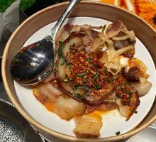 Spring Bamboo Shoots with Cured Meat Steamed