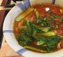 Premium Tomato Beef Noodles