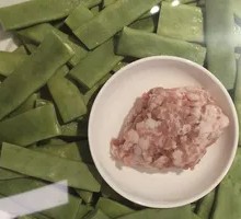 Clay Pot String Beans