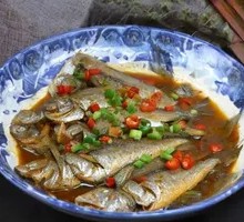 Braised Small Crucian Carp