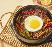 Mushroom Stone Pot Rice Bowl