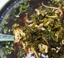 Snow Cabbage Beef Noodles