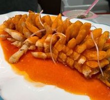 Tomato Sauce Steamed Crucian Carp