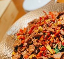 Xinhuaang Stir-Fried Beef with Pepper