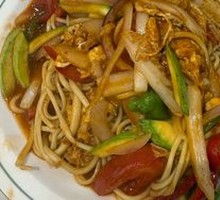 Tomato and Egg Fried Noodles