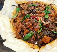 Spicy Chicken with Flatbread