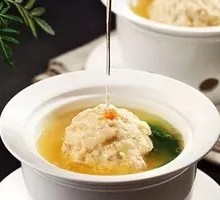 淮扬蟹粉狮子头