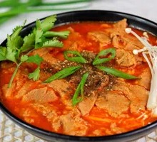 Sour Soup Pork Noodles