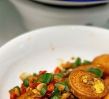 Spicy Stir-Fried Quail Eggs