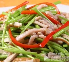 Bamboo Shoots with Tofu and Shredded Pork