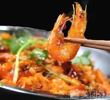 Spicy Stir-Fried Chicken Wings with Shrimp