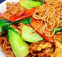 Three Delicacies Stir-Fried Noodles