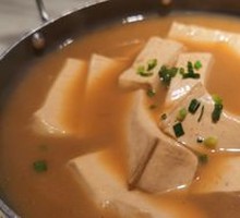 Braised Tofu in Spiced Sauce