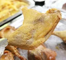 Spicy Duck Leg Salad