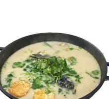 White Soup Fish Head Noodle Soup