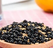 Freshly Ground Black Rice Soy Milk