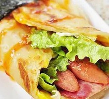 Delicious Grilled Sausage Hand-Pressed Pancake