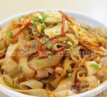 Three Delicacies Stir-Fried Rice Noodles
