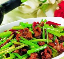 Stir-fried Celery with Chicken Offal