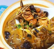 Chicken and Mushroom Stew with Northeastern Vermicelli