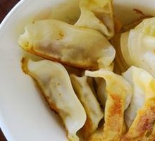 Fei Shu Pan-Fried Dumplings