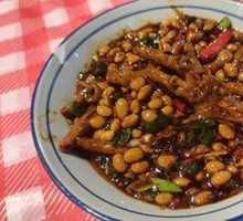 Braised Chicken Feet with Soybeans