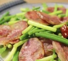 Stir-fried Garlic Shoots with Sausage