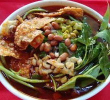 Golden Needle Mushroom Luosifen