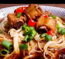 Braised Pork Ribs Noodle Soup