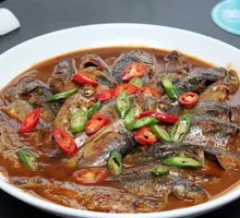Mixed Fish Stewed with Tofu