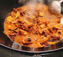 Stewed Chicken in Earthen Pot
